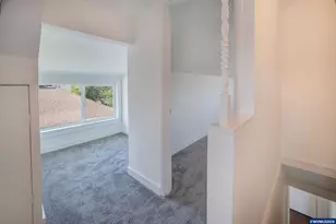 170 23rd St NE, Salem, OR 97301 - Photo 29