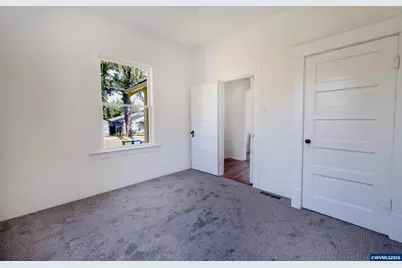 170 23rd St NE, Salem, OR 97301 - Photo 23