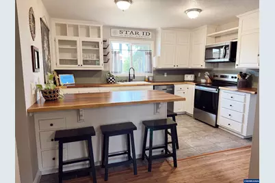 1215 E Ellendale Av, Dallas, OR 97338 - Photo 5