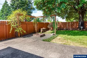 320 S 7th St, Lebanon, OR 97355 - Photo 37