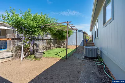 5422 Portland Rd NE #130, Salem, OR 97305 - Photo 11
