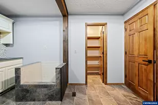 3955 Sunset Hills Dr, Turner, OR 97392 - Photo 33