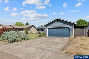 571 McCall Way, Philomath, OR 97370 - Photo 3