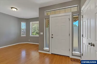 284 SW Wyatt St, Dallas, OR 97338 - Photo 3