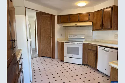 5422 Portland (#122) Rd NE, Salem, OR 97305 - Photo 9