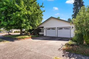 4698 Happy Dr NE, Salem, OR 97305 - Photo 3