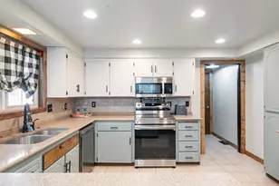 4698 Happy Dr NE, Salem, OR 97305 - Photo 13