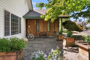 4698 Happy Dr NE, Salem, OR 97305 - Photo 25