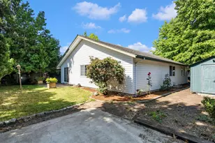 4698 Happy Dr NE, Salem, OR 97305 - Photo 31