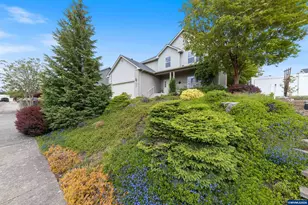 310 NW Foxglove St, Dallas, OR 97338 - Photo 3