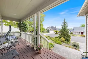 310 NW Foxglove St, Dallas, OR 97338 - Photo 3