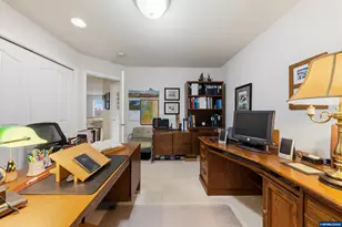 310 NW Foxglove St, Dallas, OR 97338 - Photo 41