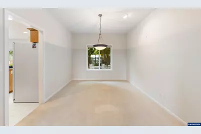 310 NW Foxglove St, Dallas, OR 97338 - Photo 17