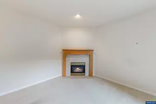 310 NW Foxglove St, Dallas, OR 97338 - Photo 9