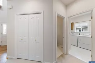 310 NW Foxglove St, Dallas, OR 97338 - Photo 23