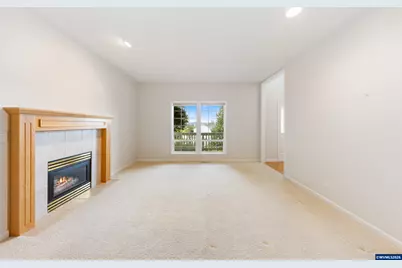 310 NW Foxglove St, Dallas, OR 97338 - Photo 23