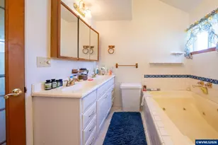1017 NE Lake Dr, Lincoln City, OR 97367 - Photo 29