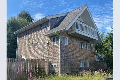1017 NE Lake Dr, Lincoln City, OR 97367 - Photo 1
