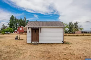 37663 Kgal Rd, Lebanon, OR 97355 - Photo 33