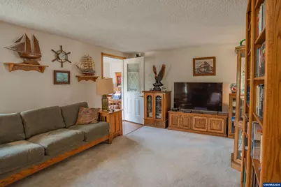 37663 Kgal Rd, Lebanon, OR 97355 - Photo 13