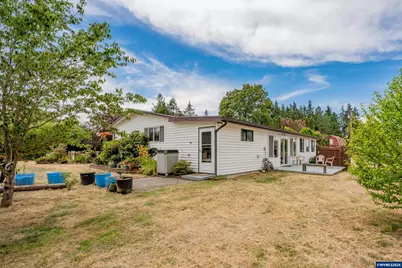 37663 Kgal Rd, Lebanon, OR 97355 - Photo 3