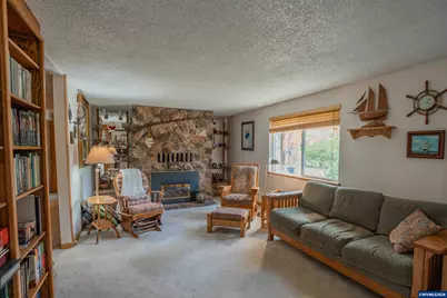 37663 Kgal Rd, Lebanon, OR 97355 - Photo 7