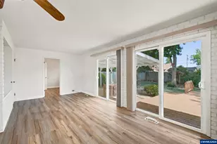 4087 Beverly Ave NE, Salem, OR 97305 - Photo 9