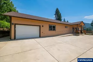 240 Meyer St, Detroit, OR 97342 - Photo 3