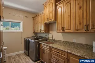 240 Meyer St, Detroit, OR 97342 - Photo 27