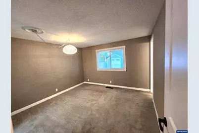 540 Wormwood Dr SE, Salem, OR 97306 - Photo 11
