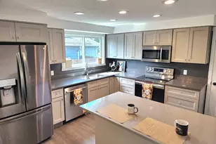 540 Wormwood Dr SE, Salem, OR 97306 - Photo 9