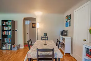 390 W D St, Lebanon, OR 97355 - Photo 11