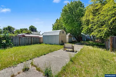 204 24th St NE, Salem, OR 97301 - Photo 37