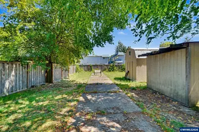 204 24th St NE, Salem, OR 97301 - Photo 35