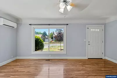 204 24th St NE, Salem, OR 97301 - Photo 7