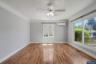 204 24th St NE, Salem, OR 97301 - Photo 1