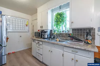 1955 Warner St NE, Salem, OR 97301 - Photo 5