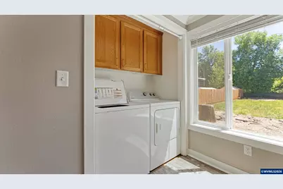 1901 Long St, Sweet Home, OR 97386 - Photo 15