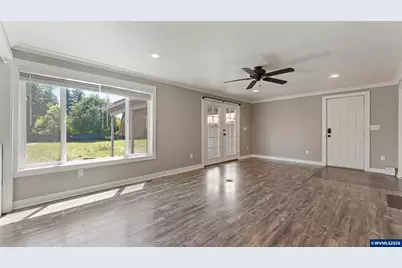 1901 Long St, Sweet Home, OR 97386 - Photo 9