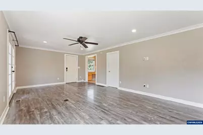 1901 Long St, Sweet Home, OR 97386 - Photo 9