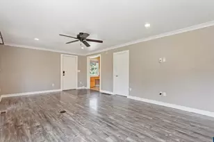 1901 Long St, Sweet Home, OR 97386 - Photo 9