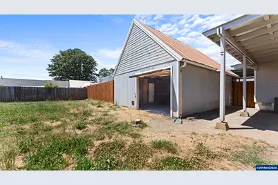 1901 Long St, Sweet Home, OR 97386 - Photo 29