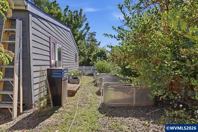 4260 Glenwood Dr SE, Salem, OR 97317 - Photo 25