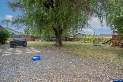 320 S 11th St, Lebanon, OR 97355 - Photo 29