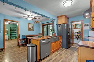 320 S 11th St, Lebanon, OR 97355 - Photo 17