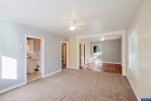 720 Rosemont Ave NW, Salem, OR 97304 - Photo 15