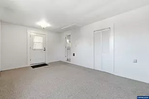 2901 NW Oak Grove Dr, Albany, OR 97321 - Photo 25
