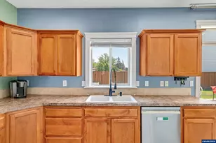 5128 Yukon Ct NE, Salem, OR 97305 - Photo 13