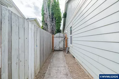 7416 Parkplace Dr NE, Keizer, OR 97303 - Photo 43