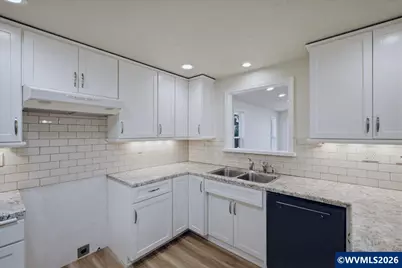 215 46th Av SE, Salem, OR 97317 - Photo 15
